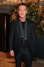 Luke Evans Opens Up About Body Image Issues: 'I'm Not Massively Confident'