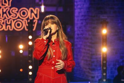 Us Ranks Kelly Clarkson's Best Kellyoke Covers So Far