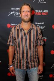 Barstool’s Dave Portnoy Saves a Pizza Shop From Closing With $60K Donation