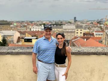Bill Belichick’s GF Jordon Hudson Needed Stitches After DoorDash Mishap