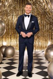 Ryan Seacrest Jokes About New Year’s Eve Proposals at Times Square