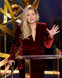 Christina Applegate Experienced First MS Symptoms in ‘Dead To Me’ Pilot