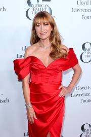 Jane Seymour Feels ‘Post-Traumatic Numbness’ After California Wildfire
