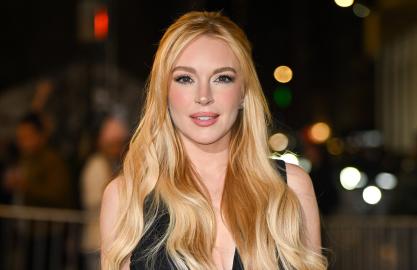 Lindsay Lohan Stuns in Makeup-Free Photo With Her Dubai Dermatologist