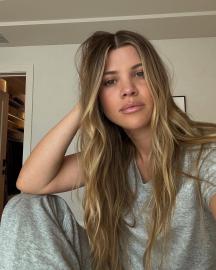 Sofia Richie’s $1,300 Sparkly Shoes Entertain 7-Month-Old Daughter Eloise