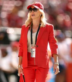 Tavia Hunt, Wife of Chiefs Owner Clark Hunt, Had to Take ‘Walk of Shame’