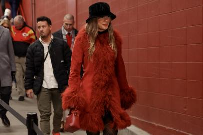 Taylor Swift Stuns at 1st Kansas City Chiefs Game After Ending Eras Tour