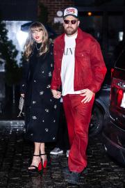 Taylor Swift Brings Her Red Lip Classic to NYC Date With Travis Kelce