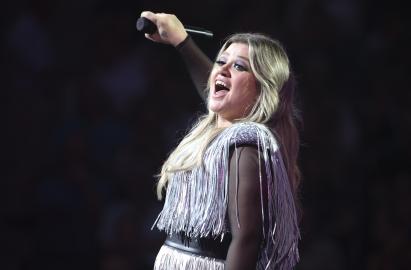 Miss Independent! Kelly Clarkson Has Quite an Impressive Net Worth