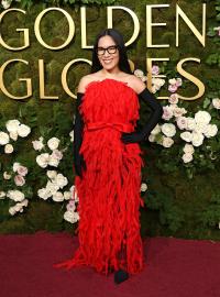 Ali Wong Attends 2025 Golden Globes Without Bill Hader