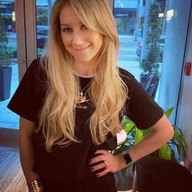 Anna Kournikova Spotted in Wheelchair in 1st Public Appearance in Years