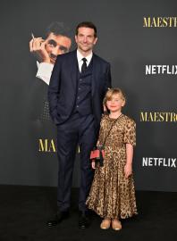 Bradley Cooper Brings Daughter Lea to Eagles' NFC Championship Game