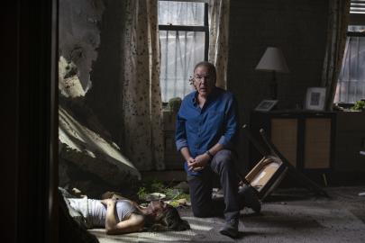 Mandy Patinkin Joins 'Brilliant Minds' as Mysterious Doctor With Risky Case