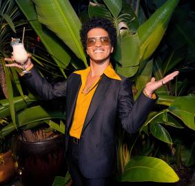 Bruno Mars Jokingly Asks Fans to 'Keep Streaming' to Pay Off Gambling Debt