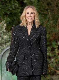 Catherine O'Hara Gushes Over Home Alone's Macaulay Culkin's 'Lovely Family'