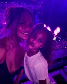 Chrissy Teigen's Daughter Makes Mindy Kaling ‘Feel Like a Cherished Elder’