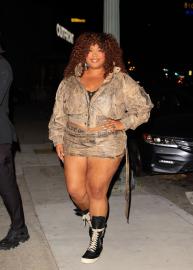 Lizzo Rings in 2025 With Bikini Snap: ‘Don’t Subscribe to the Bulls---’