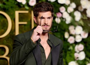 2025 Golden Globes: Andrew Garfield’s Glasses Were the Real Winner