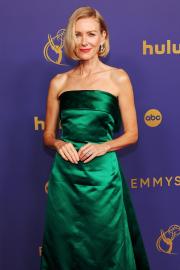 Naomi Watts Started 'Hiding' Her Thighs After a Trainer Called Her 'Fleshy'