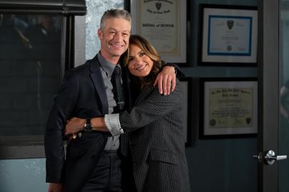 How Peter Scanavino and Mariska Hargitay Are Like SVU's Carisi and Benson