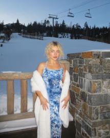 Sabrina Carpenter Turns a Ski Resort Into Her Own Runway in Sexy Dress