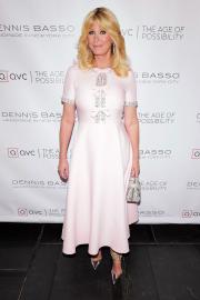Sandra Lee Shares Video of Malibu Fires While Evacuating Home: ‘Terrifying’