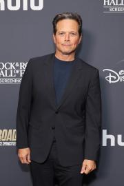 Scott Wolf Reveals His Favorite ‘Party of Five’ Episode and Celebrity Crush