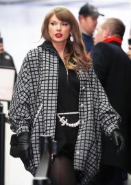 Taylor Swift Attends Travis Kelce’s Chiefs vs. Bills AFC Championship Game