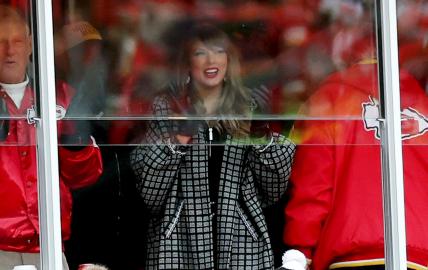 5 Hot Stories: Inside Taylor Swift's Chiefs Suite, Firerose Speaks Out