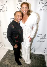 Vanessa Williams Mourns Mom Helen’s Death: She 'Took Her Final Bow'