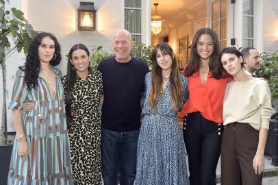 Bruce Willis Thanks First Responders in Rare Video