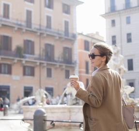 19 Flattering Dresses, Sets and Tops for Women in Their 40s