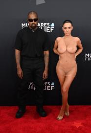 How Style Experts Reacted to Bianca Censori's Naked Grammys Dress