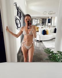 Kaitlyn Bristowe Posts Bikini Pic While Sharing She Has Body Dysmorphia