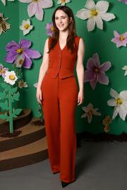 Rachel Brosnahan Is Not Just Like Us — She Dips Fries in Peanut Butter