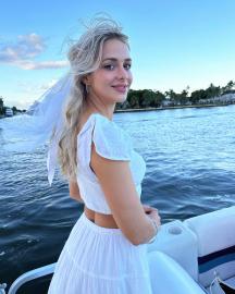TikTok Star Bailey Hutchins Dead at 26 After Colon Cancer Diagnosis