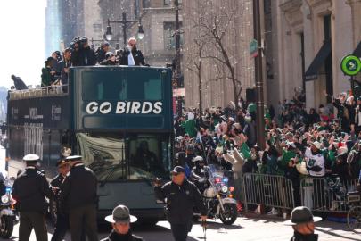 Man Arrested After 2 Women Shot During Eagles Super Bowl Parade: Report