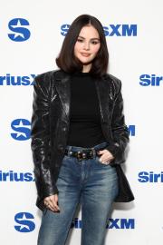 Selena Gomez Says Comments About Her Weight Make Her Feel ‘Bitter’