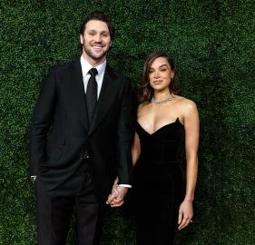 Hailee Steinfeld, Josh Allen Will Have a ‘Very Intimate' Wedding: Source