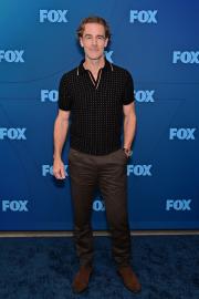 James Van Der Beek Says He 'Came Nose to Nose With Death' Amid Cancer Battle