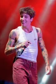 Role Model Recalls Lesbian Fans Asking Him to Be Their Sperm Donor at Show