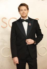 'The Brutalist' Star Joe Alwyn Looks Suave at the 2025 Oscars