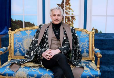Step by Step’s Bronson Pinchot Once Fantasized About a ‘Truck Hitting’ Him
