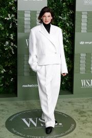 Linda Evangelista on Botched CoolSculpting: 'Still Don't Look in the Mirror'
