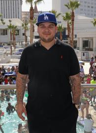 Rob Kardashian Makes Rare Appearance With Family for Easter Festivities