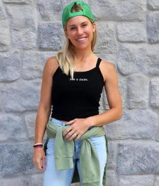 Kelly Stafford’s Cousin Has the Same ‘Exact Same’ Brain Tumor She Had