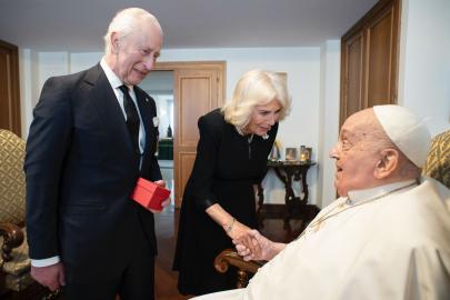 King Charles, Queen Camilla Meet Pope Francis on 20th Wedding Anniversary