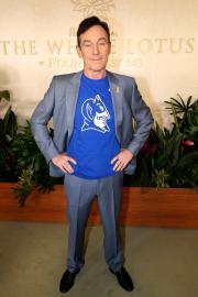 ‘White Lotus’ Star Jason Isaacs Calls Out Duke for ‘Ridiculous’ Criticism