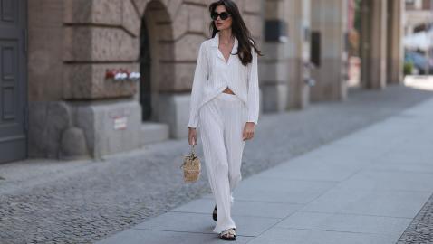 The Best Flowy Pants for Smoothing Hip Dips