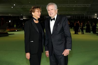 Inside Warren Beatty’s Happy Life out of the Spotlight with Annette Bening